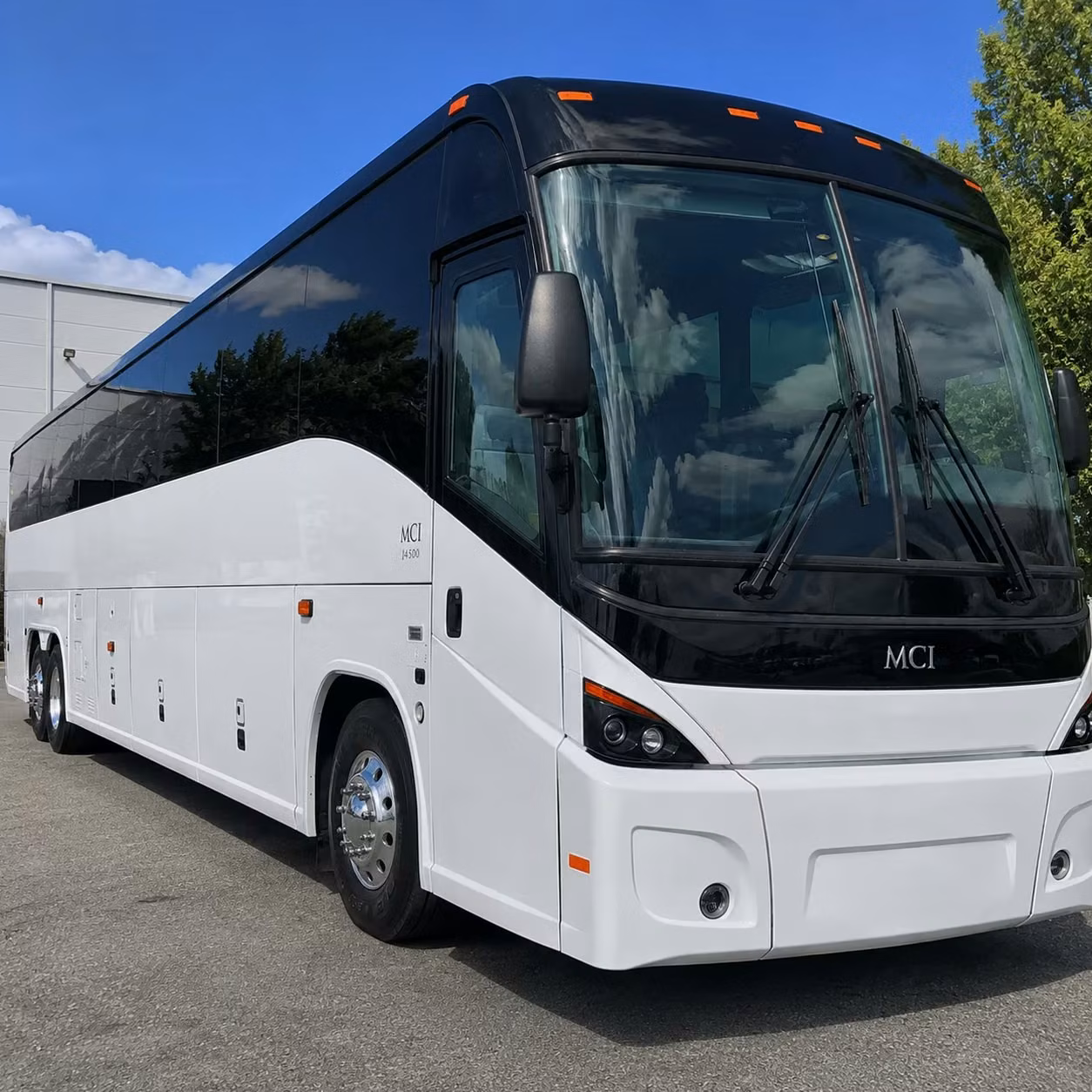 these are the overland park employers and industries that rely on private employee transportation