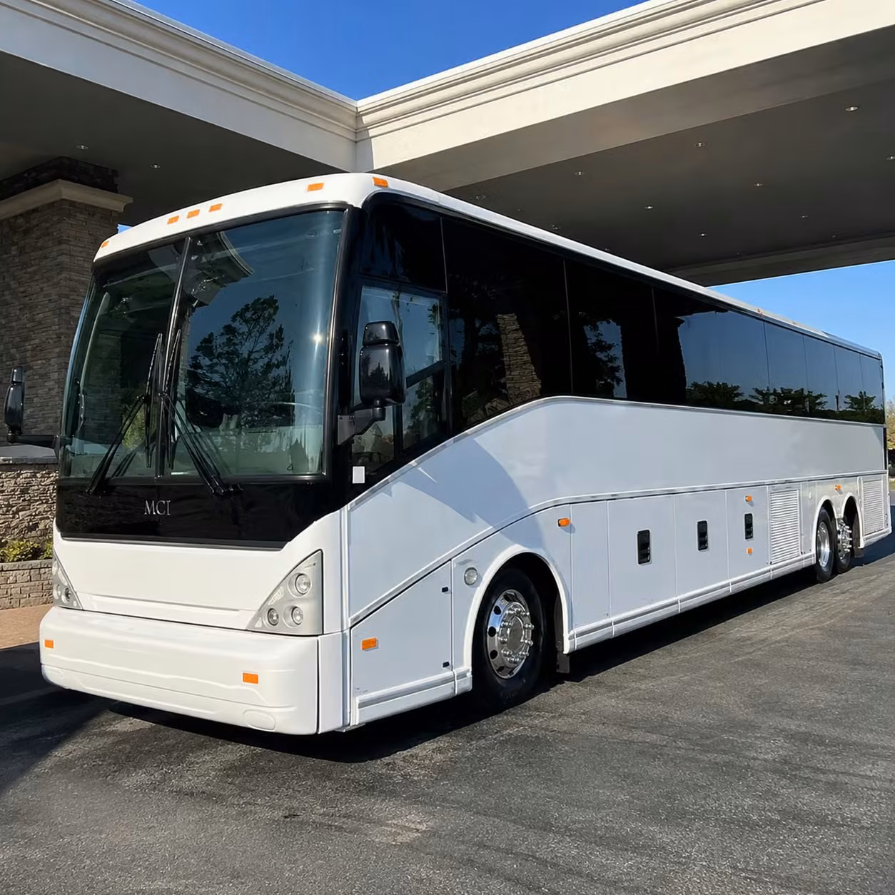 wedding party and special event airport transfers in overland park